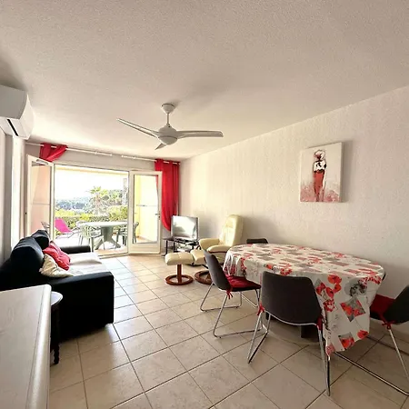 Hyeguy Pour 3 Personnes En Rez De Jardin Avec Piscine Commune à Giens Apartamento *