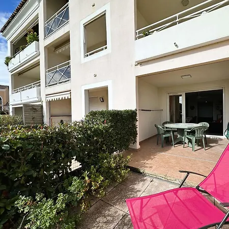 Hyeguy Pour 3 Personnes En Rez De Jardin Avec Piscine Commune à Giens Apartamento