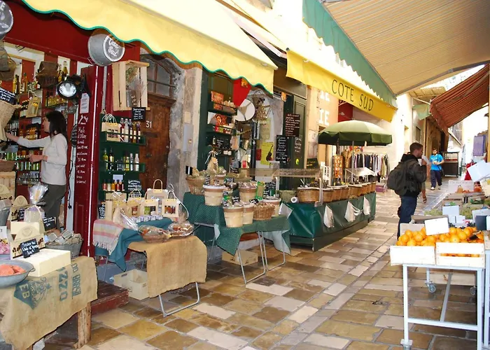 Hyeguy Pour 3 Personnes En Rez De Jardin Avec Piscine Commune A Giens Єр